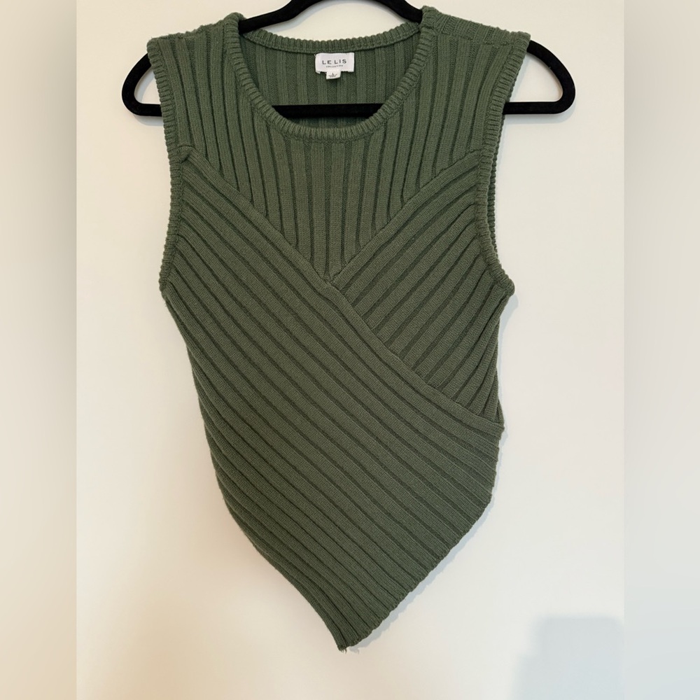 Lelis Ribbed Asymmetrical Knit Tank